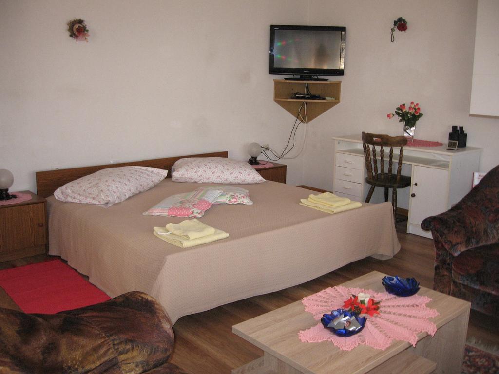 Apartments Adelita Porec Esterno foto